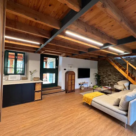 Rural Lambre By Miramar Vakantiehuis *