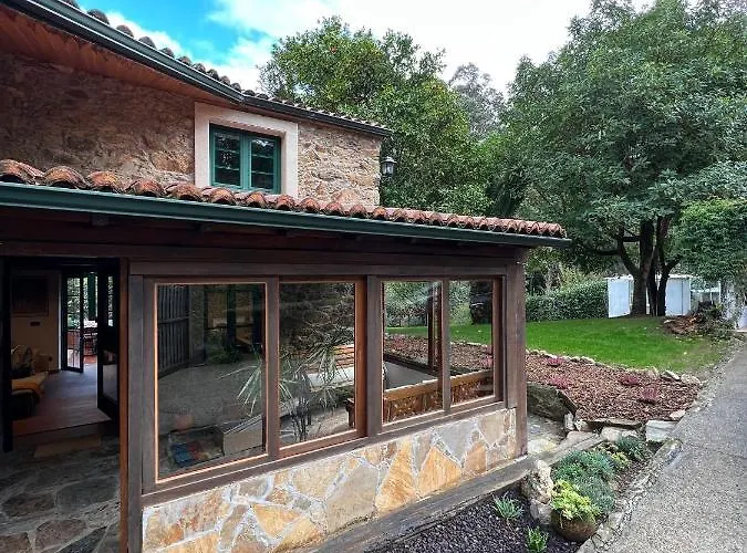 Rural Lambre By Miramar